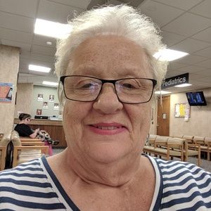 Meet your Posher, Vicki